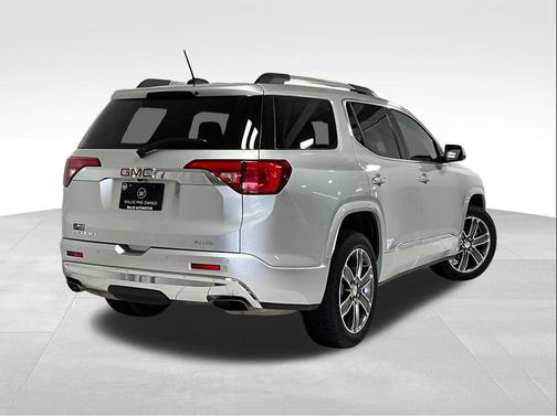 Quicksilver Metallic 2019 GMC Acadia Denali