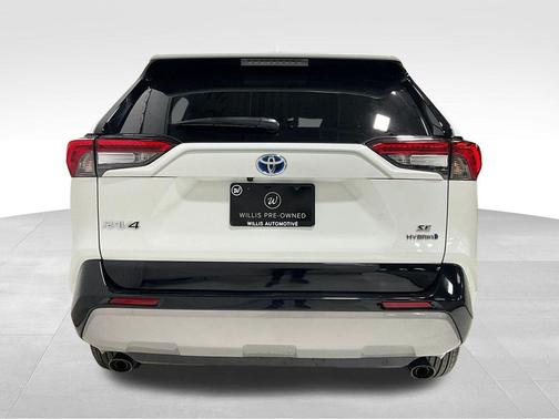 2022 Toyota RAV4 Hybrid SE