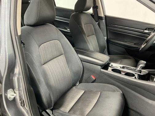 Gun Metallic 2024 Nissan Altima 2.5 SV