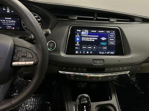 Garnet Metallic 2021 Cadillac XT4 Premium Luxury