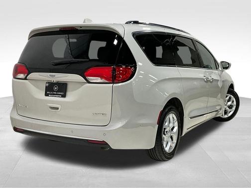 2020 Chrysler Pacifica Limited
