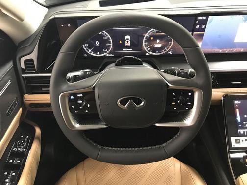 Radiant White 2027 INFINITI QX80 Luxe