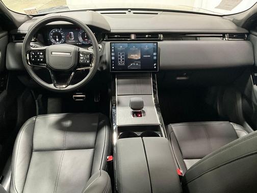2026 Land Rover Range Rover Velar P250 SE R-Dynamic