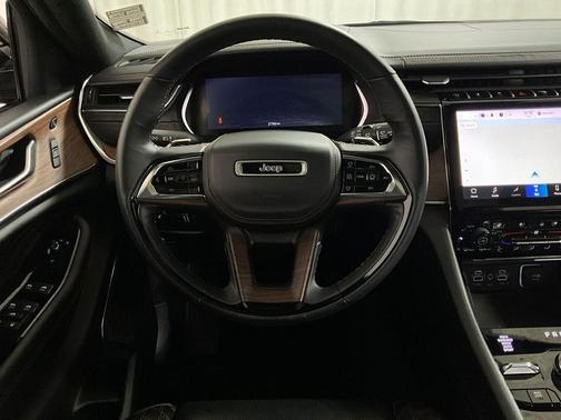 2022 Jeep Grand Cherokee L Summit