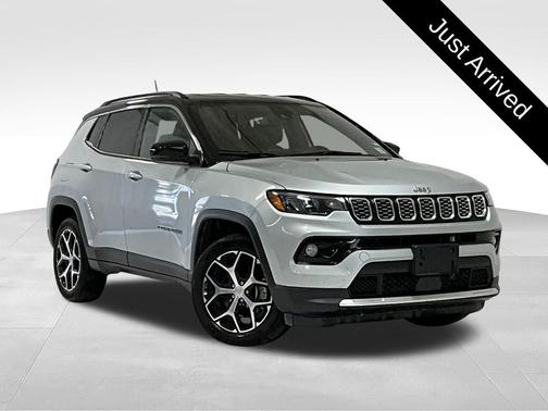 Silver Zynith Metallic Clearcoat 2024 Jeep Compass Limited