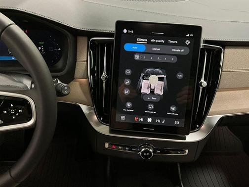 2026 Volvo XC90 Plug-In Hybrid Plus, T8 AWD, Electric/Gasoline, Bright, 7 Seats