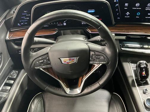 2022 Cadillac Escalade ESV Premium Luxury