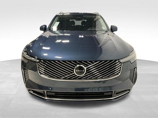 Denim Blue Metallic 2026 Volvo XC90 Core, B5 AWD Gas (mild hybrid), Gasoline, Bright, 7 Seats