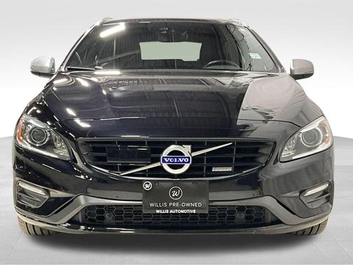 2015 Volvo V60 T6 R-Design Platinum