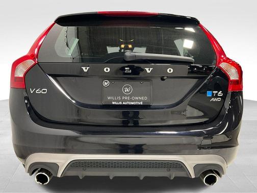 2015 Volvo V60 T6 R-Design Platinum