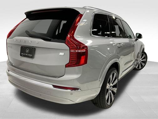 2023 Volvo XC90 Recharge Plug-In Hybrid T8 Ultimate Bright Theme 7-Seater