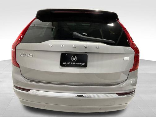 2023 Volvo XC90 Recharge Plug-In Hybrid T8 Ultimate Bright Theme 7-Seater