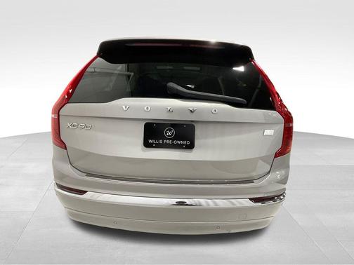 2023 Volvo XC90 Recharge Plug-In Hybrid T8 Ultimate Bright Theme 7-Seater
