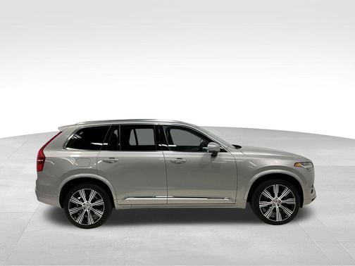 2023 Volvo XC90 Recharge Plug-In Hybrid T8 Ultimate Bright Theme 7-Seater