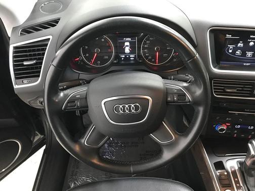 Monsoon Gray Metallic 2016 Audi Q5 2.0T Premium Plus