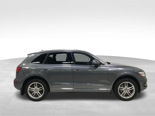 Monsoon Gray Metallic 2016 Audi Q5 2.0T Premium Plus