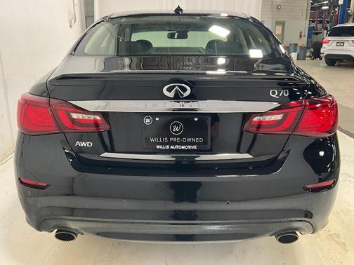 2019 INFINITI Q70 3.7X LUXE
