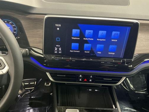 2025 Volkswagen Atlas 2.0T SEL Premium R-Line 4MOTION