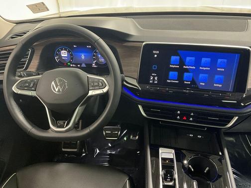 2025 Volkswagen Atlas 2.0T SEL Premium R-Line 4MOTION