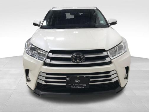 Blizzard Pearl 2017 Toyota Highlander XLE