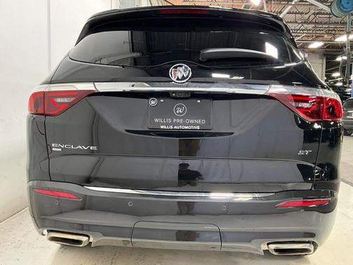 2022 Buick Enclave Essence