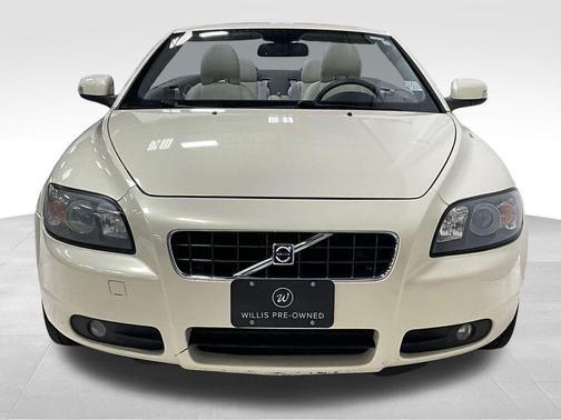 Vanilla Pearl Metallic 2010 Volvo C70 T5