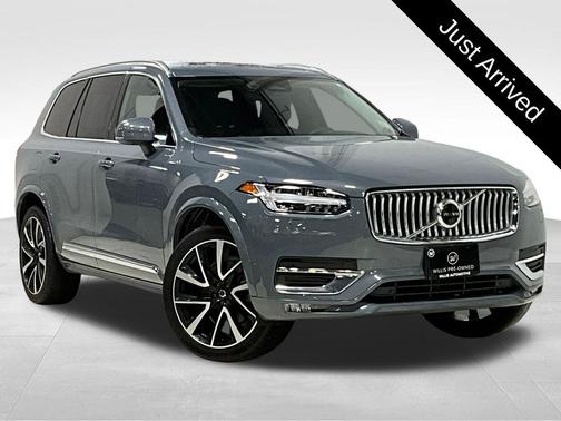2023 Volvo XC90 B5 Plus