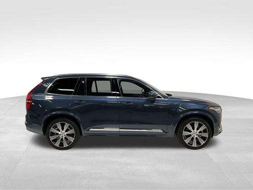 2024 Volvo XC90 Recharge Plug-In Hybrid T8 Ultimate Bright Theme 7-Seater