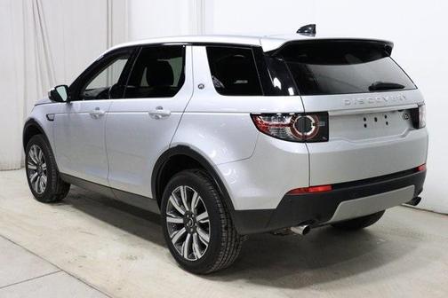 Photo 2 of 37 of 2019 Land Rover Discovery Sport HSE Luxury