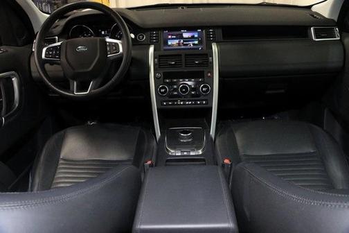 Photo 4 of 37 of 2019 Land Rover Discovery Sport HSE Luxury