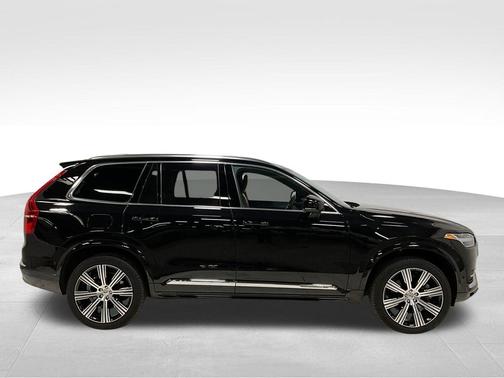 2024 Volvo XC90 Recharge Plug-In Hybrid T8 Ultimate Bright Theme 7-Seater
