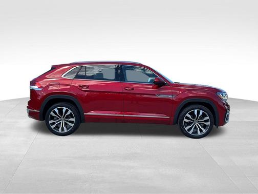 Aurora Red Metallic 2023 Volkswagen Atlas Cross Sport 3.6L V6 SEL Premium R-Line