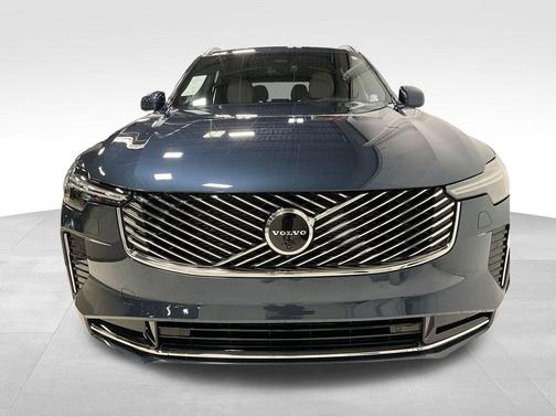 2026 Volvo XC90 Plus, B5 AWD Gas (mild hybrid), Gasoline, Bright, 7 Seats