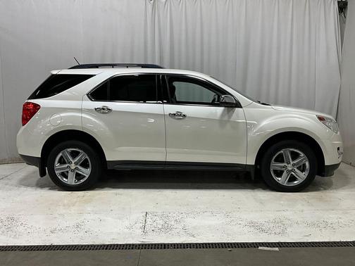 White Diamond Tricoat 2015 Chevrolet Equinox LTZ