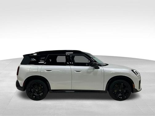 Nanuq White Metallic 2026 MINI Countryman Cooper S ALL4