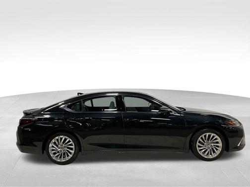 2023 Lexus ES 350 Ultra Luxury