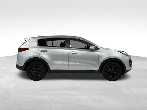 Sparkling Silver 2019 Kia Sportage LX