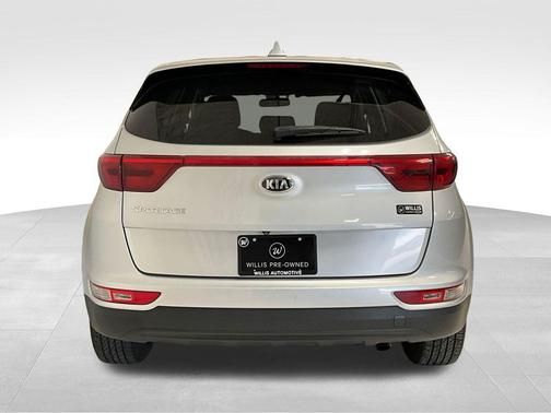 Sparkling Silver 2019 Kia Sportage LX