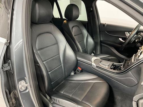 Selenite Grey Metallic 2021 Mercedes-Benz GLC 300 4MATIC