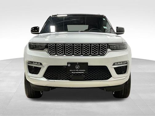 2022 Jeep Grand Cherokee Summit