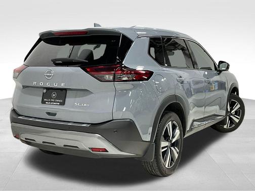 Boulder Gray Pearl 2023 Nissan Rogue SL