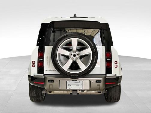 Fuji White 2025 Land Rover Defender 110 P400 X-Dynamic SE