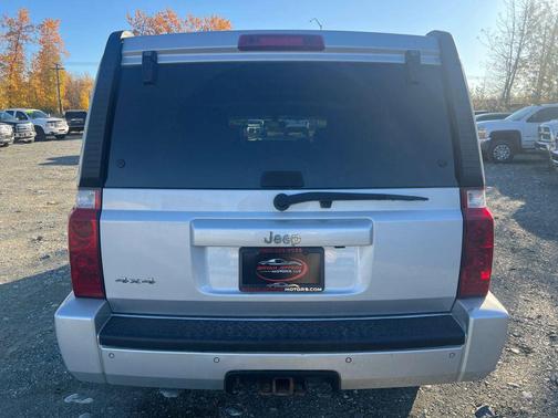2006 Jeep Commander Base
