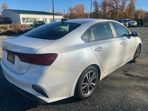 2022 Kia Forte LXS
