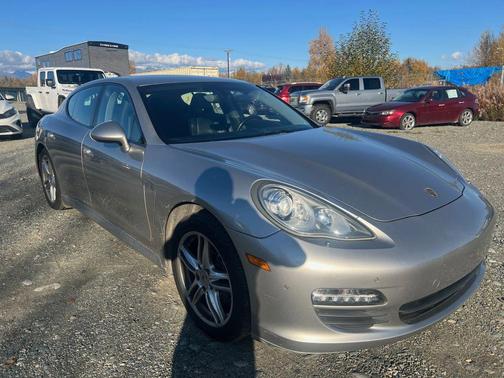 2012 Porsche Panamera 4