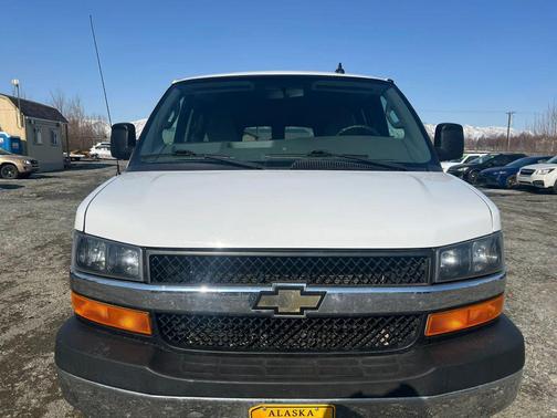 2017 Chevrolet Express 3500 LT