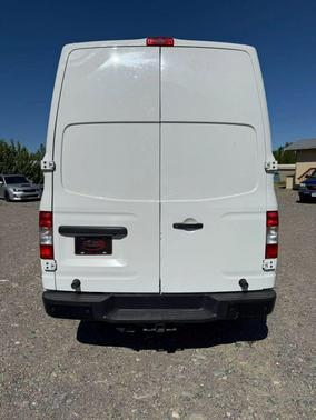 2015 Nissan NV Cargo NV2500 HD SV V8