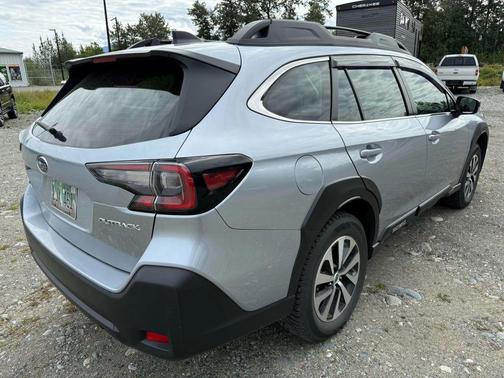 2023 Subaru Outback Base