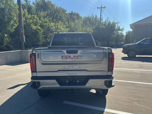 2024 GMC Sierra 2500 Denali