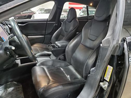 2017 Tesla Model S 75D